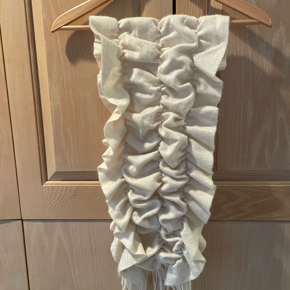 100% Cashmere Cream Gathered Scarf